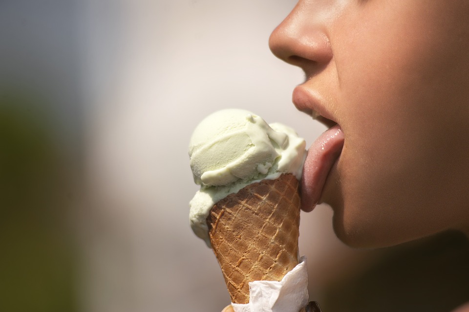 It is as important to keep your tongue clean as it is important to keep your teeth clean and healthy.
